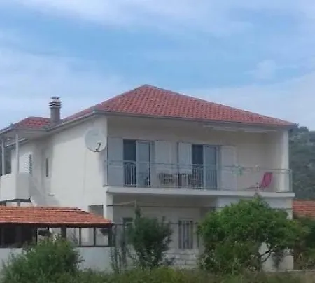 Apartment Providenca Vinisce